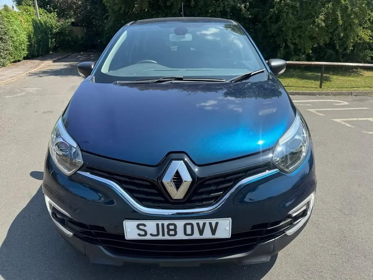 Used Renault Captur Dynamique 90 HP (66 kW) 2018 Blue SUV