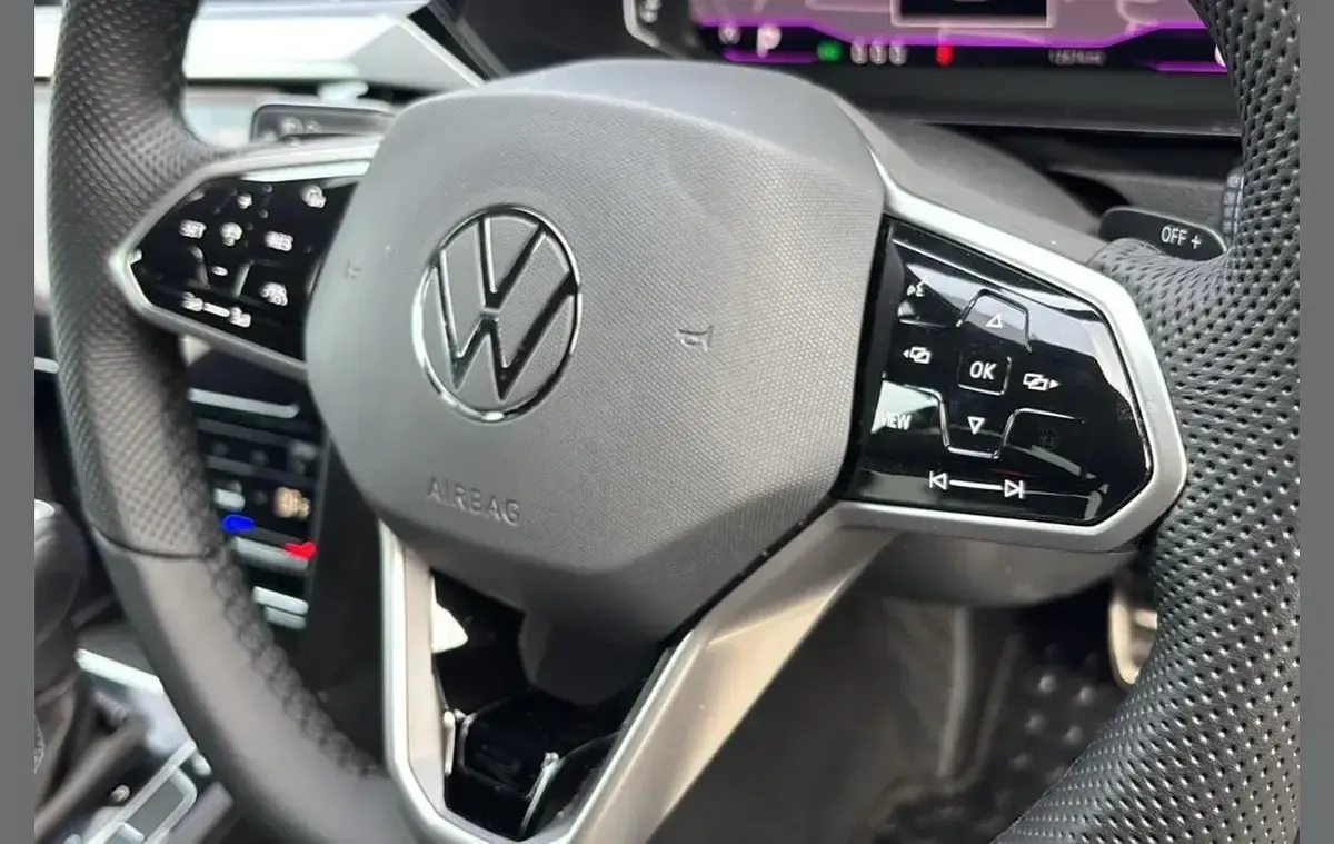 Used VW Arteon R-line 147 HP (108 kW) 2021 Black Estate