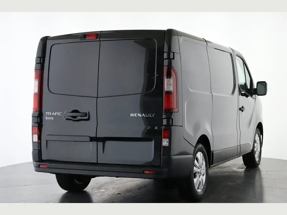 New Renault Trafic 2026 Black