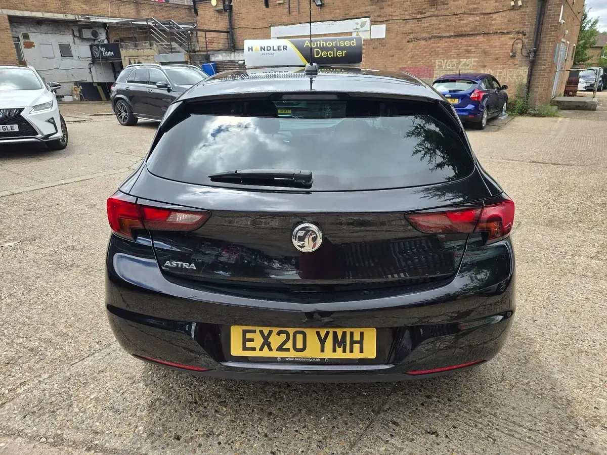 Used Vauxhall Astra Business Edition 130 HP (95 kW) 2020 Black Hatchback