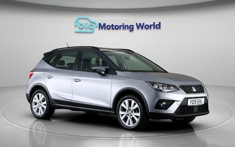 Used Seat Arona SE Technology 116 HP (85 kW) 2019 Silver SUV