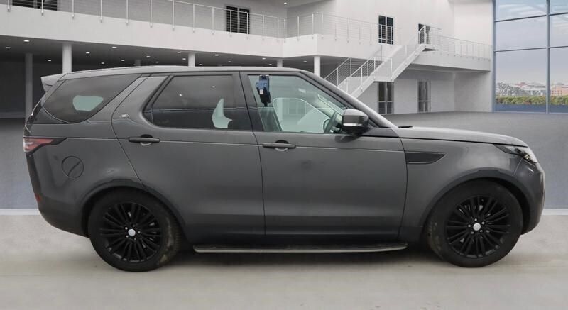 Grey Used 2016 Land Rover Discovery 4 HSE SUV | £18,995 - Image 1/4