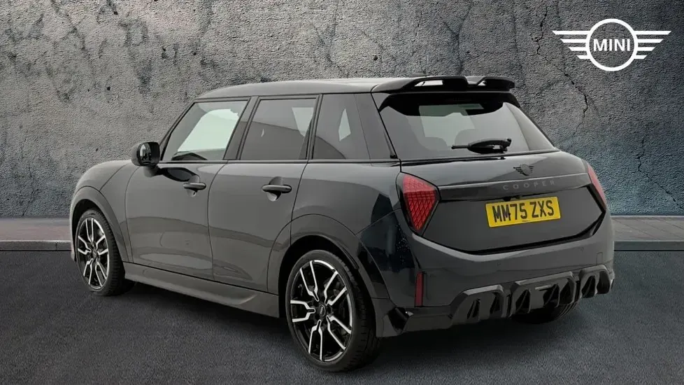Used Mini Cooper Hatch 113 kW (154 HP) 2025 Grey Hatchback