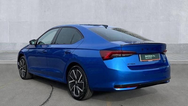 New Skoda Octavia SportLine 150 HP (110 kW) 2026 Race blue Hatchback