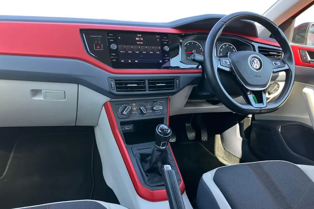Used VW Polo Beats 65 HP (47 kW) 2019 Red Hatchback