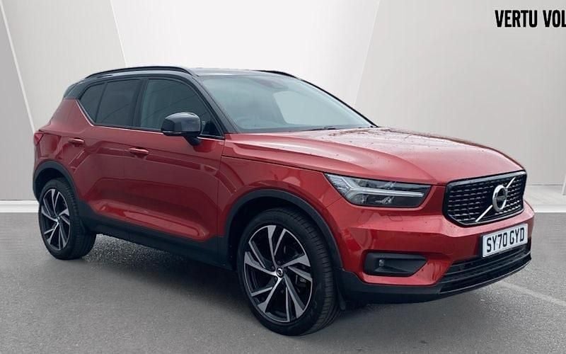 Used 2022 Volvo XC40 R-Design Pro SUV | £26,494 (Fair price) - Image 1/4