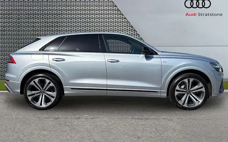 Used Audi Q8 286 HP (210 kW) 2023 Silver SUV