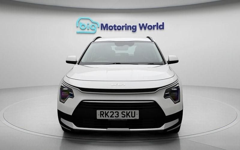 Used Kia Niro 141 HP (103 kW) 2023 White SUV