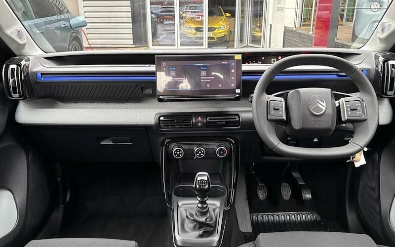 New Citroën C3 101 HP (74 kW) 2025 Red SUV