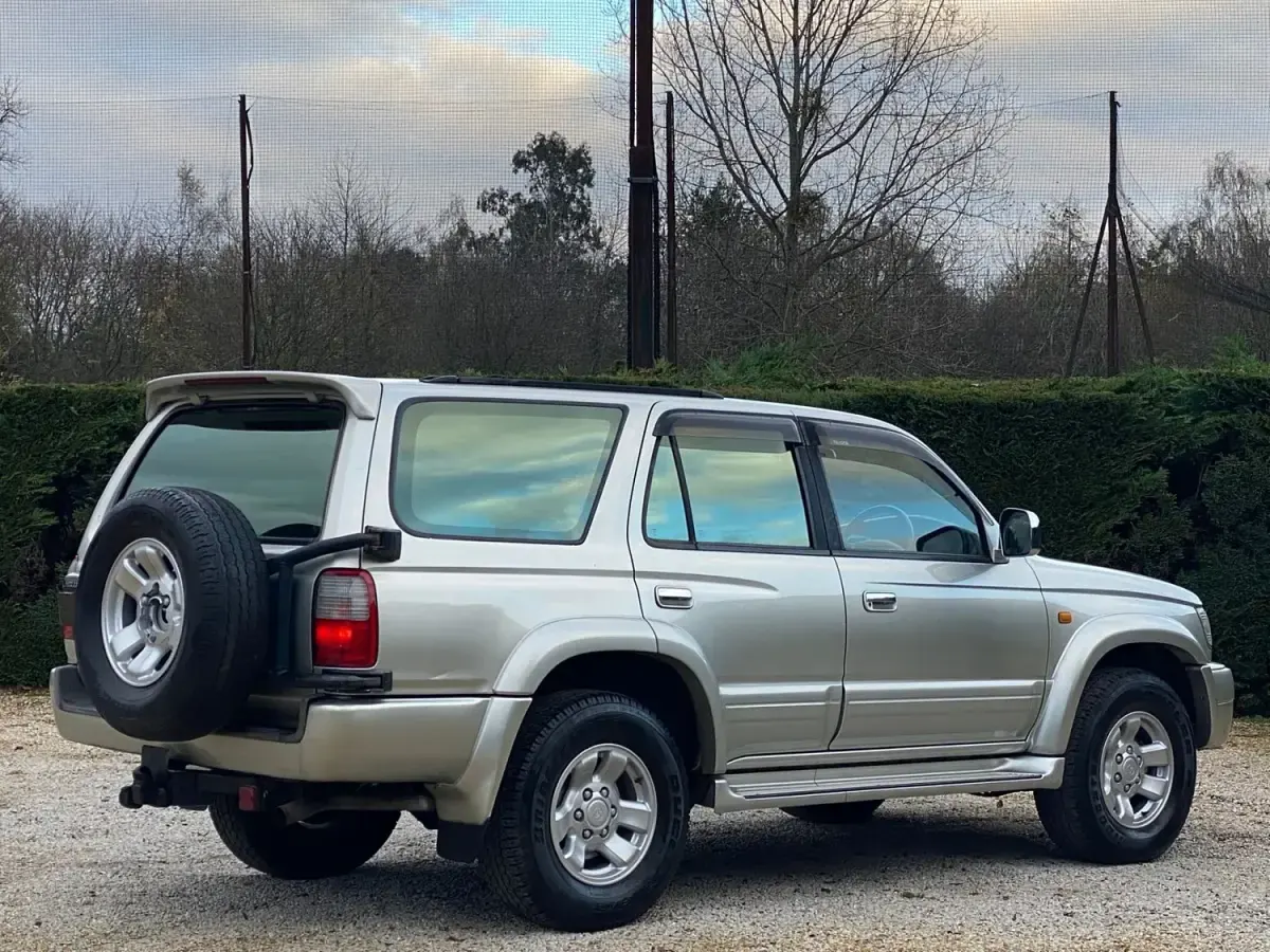 Usado Toyota HiLux 1998 Prateado Pickup