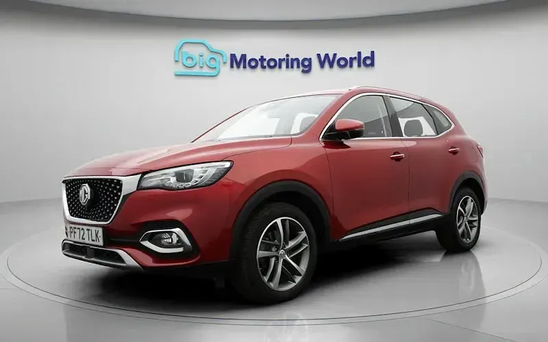 Used MG HS Excite 162 HP (119 kW) 2023 Red SUV