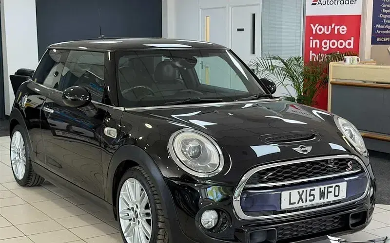 Begagnad Mini Cooper S Hatch 192 HK (141 kW) 2017 Halvkombi