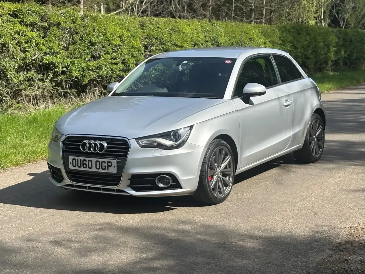 Usado Audi A1 Sport 2011 Plateado Utilitario