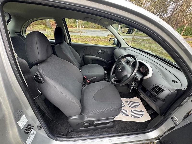 Used Nissan Micra N-TEC 79 HP (58 kW) 2010 Silver Hatchback