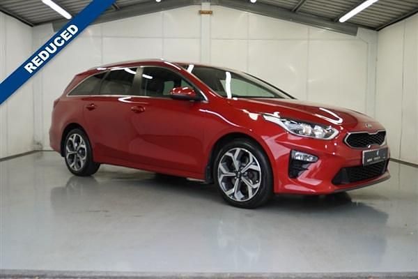 Red Used 2020 Kia Ceed Sportswagon 3 Estate | £12,995 (Fair price) - Image 1/4