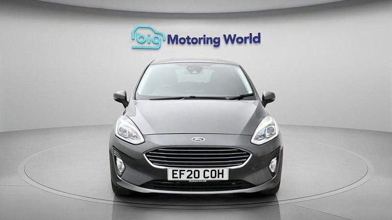 Used Ford Fiesta Titanium 95 HP (69 kW) 2020 Grey Hatchback