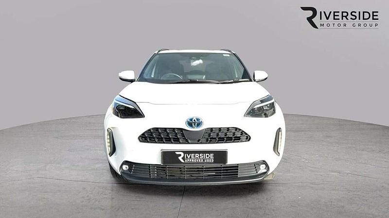 Used Toyota Yaris Cross Design 113 HP (83 kW) 2023 White SUV