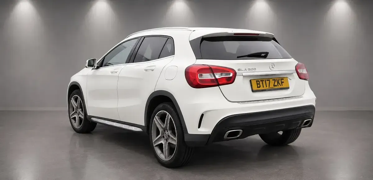 Used Mercedes GLA200 AMG line 156 HP (114 kW) 2017 White SUV