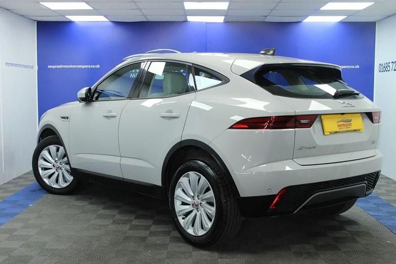 Used Jaguar E-Pace SE 180 HP (132 kW) 2019 Grey SUV