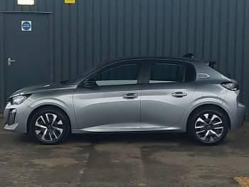 Używany Peugeot 208 Style 101 KM (74 kW) 2025 Szary Hatchback