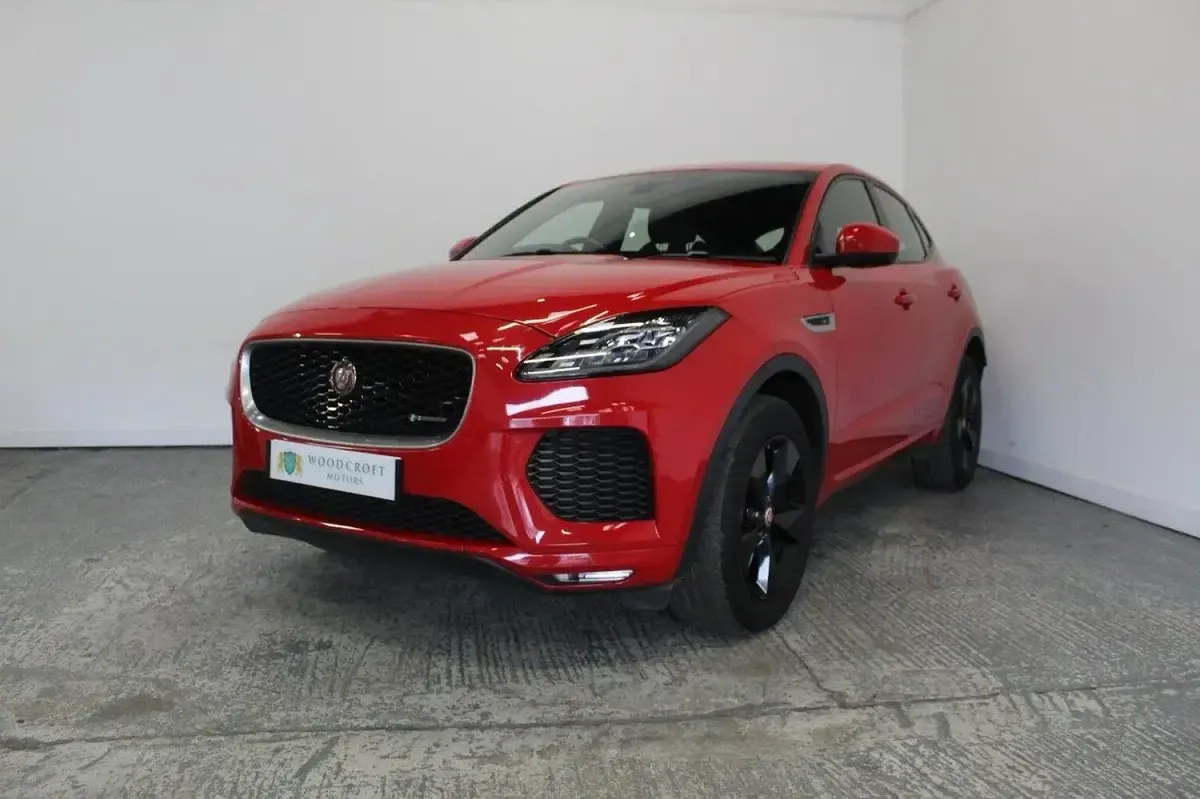 Used Jaguar E-Pace R-Dynamic 150 HP (110 kW) 2019 Red SUV