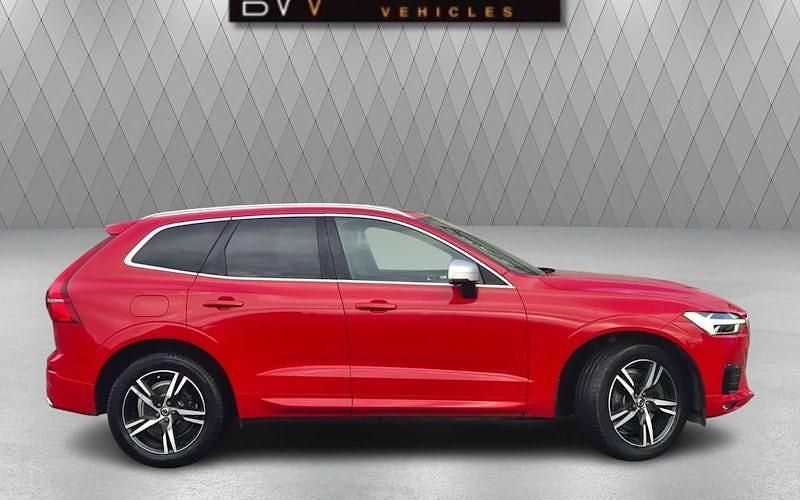 Used Volvo XC60 R-Design 190 HP (139 kW) 2018 Red SUV