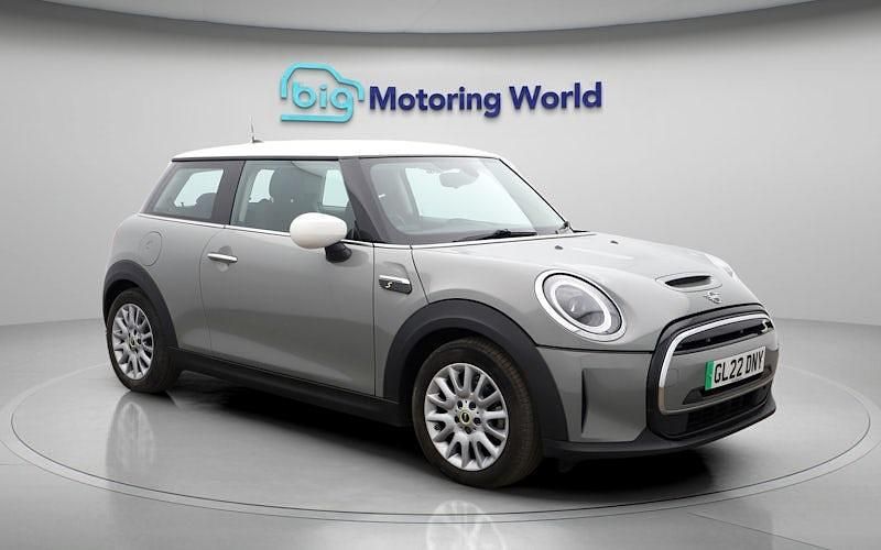 Used Mini Cooper Level 1 135 kW (184 HP) 2023 Hatchback