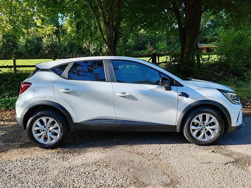 Używany Renault Captur Iconic 2022 Biały SUV