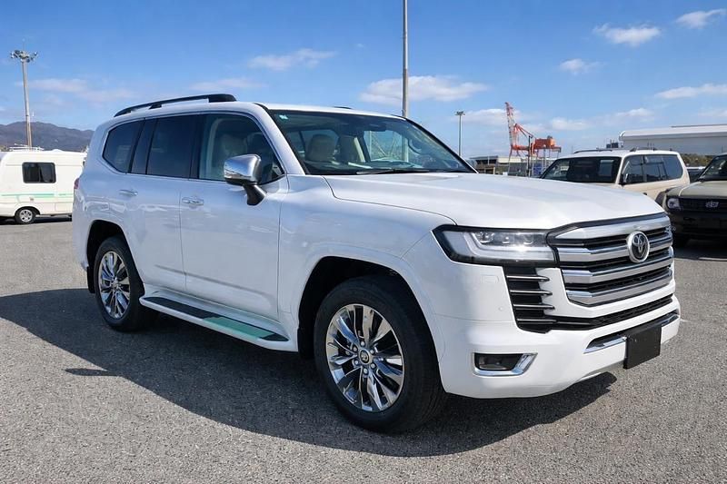 New Toyota Land Cruiser 2025 White SUV