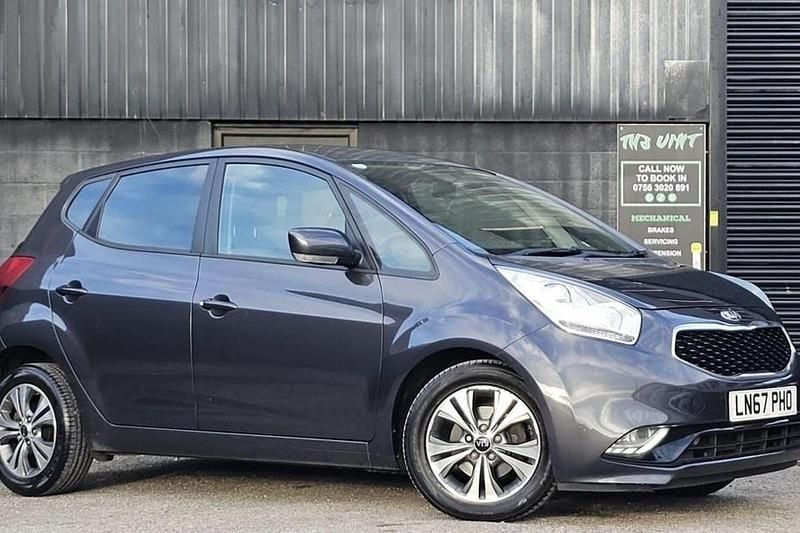 Used Kia Venga 123 HP (90 kW) 2017 Silver Hatchback