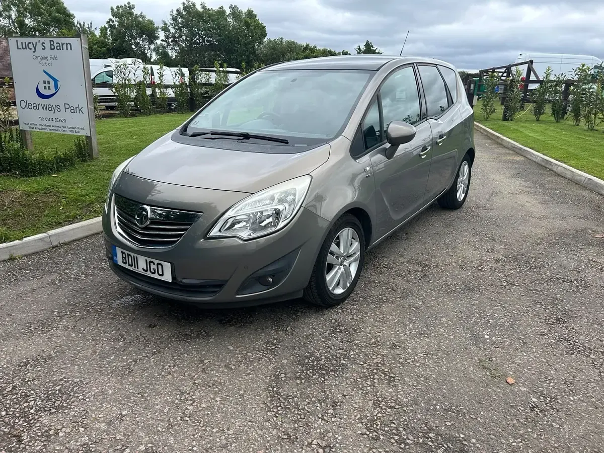 Used Vauxhall Meriva 2011 Brown MPV