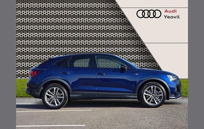 Used Audi Q3 Black Edition 187 HP (137 kW) 2023 Blue SUV