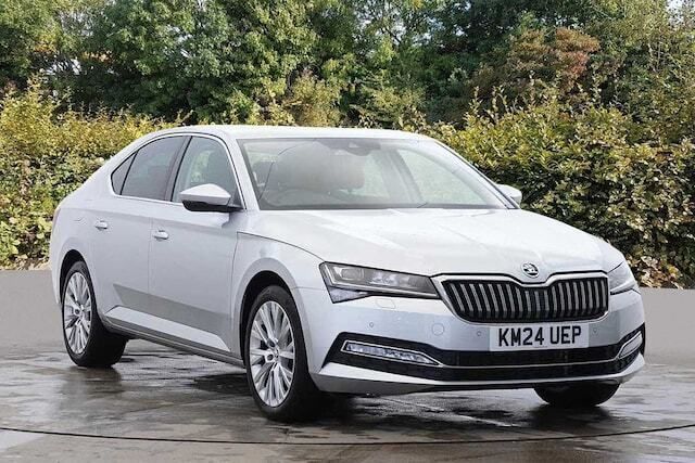 Brilliant silver metallic Used 2024 Skoda Superb SE L Hatchback | £26,990 (Fair price) - Image 1/4