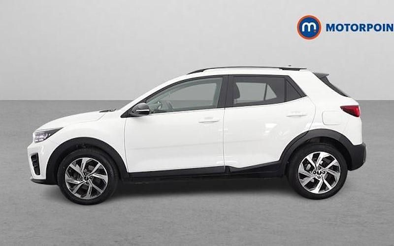Used Kia Stonic GT-Line 120 HP (88 kW) 2023 White SUV