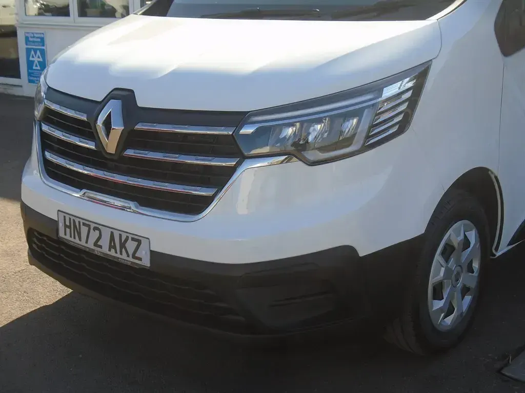 Begagnad Renault Trafic Business 2023 Vit
