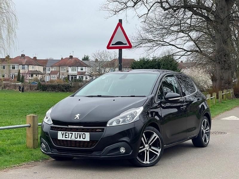 Used Peugeot 208 GT-line 2017 Black Hatchback