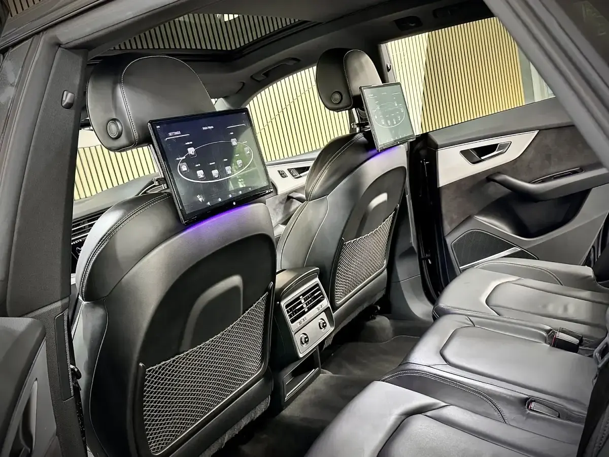 Used Audi Q8 S-Line 286 HP (210 kW) 2019 Black SUV