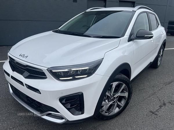 White New 2025 Kia Stonic GT-Line S SUV | £21,995 (Fair price) - Image 1/4