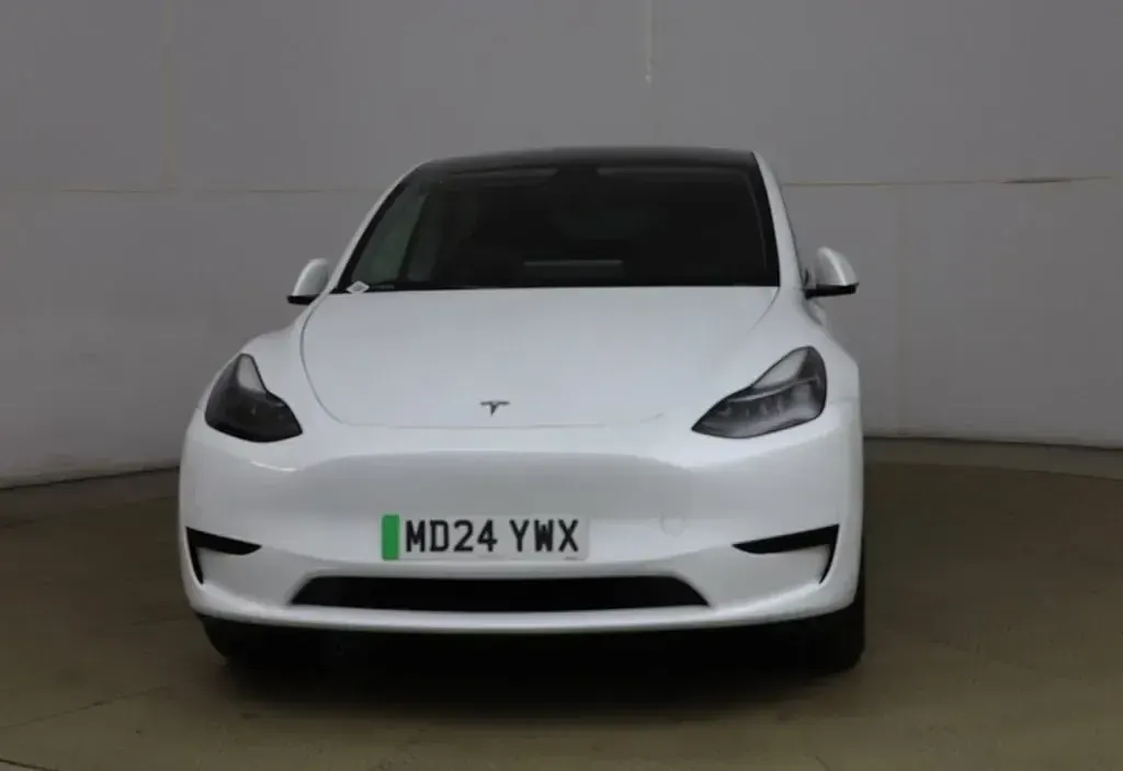 Used Tesla Model Y RWD 254 kW (346 HP) 2024 White SUV