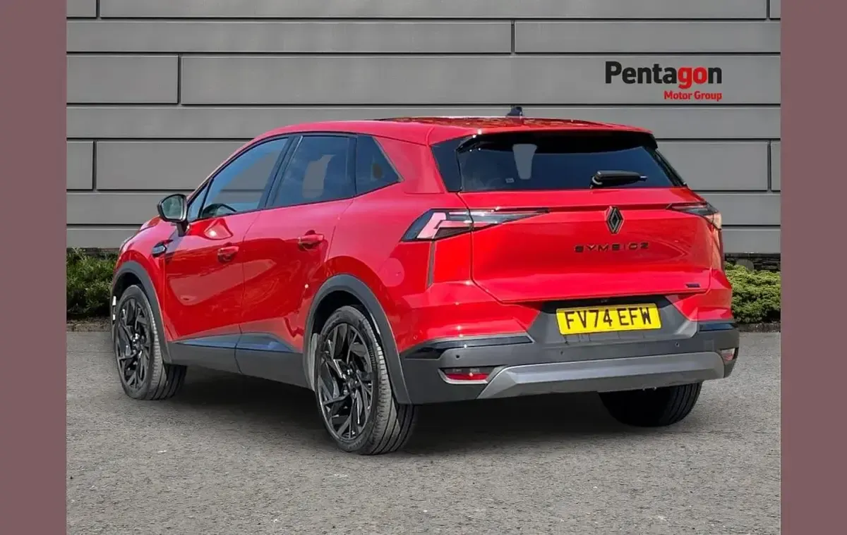 Used Renault Symbioz Iconic Esprit Alpine 140 HP (102 kW) 2024 Red SUV