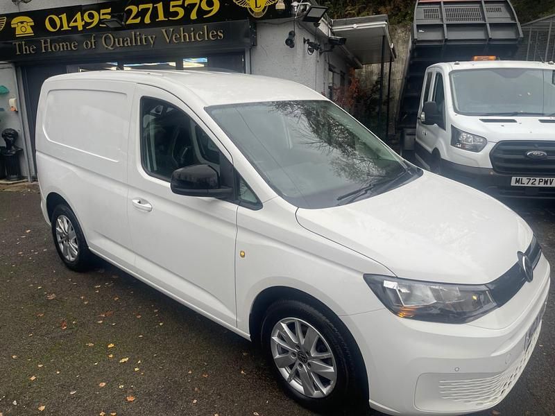 Begagnad VW Caddy Pro 102 HK (75 kW) 2021 Vit Minibuss