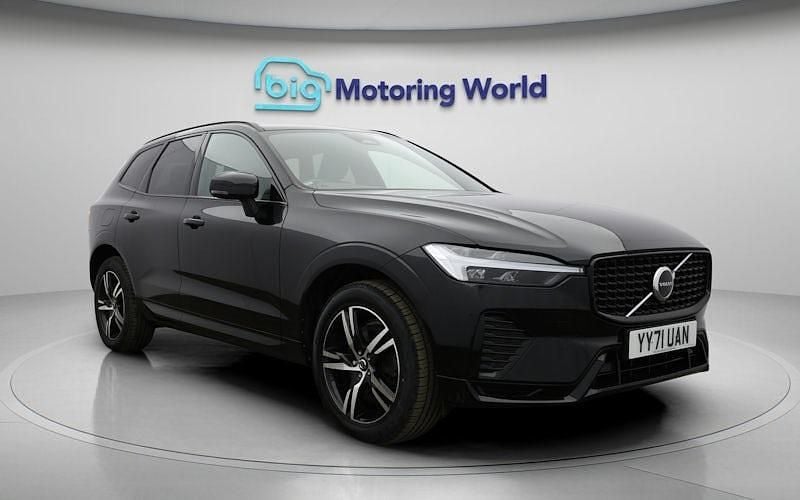 Used Volvo XC60 R-Design 250 HP (183 kW) 2021 Black SUV