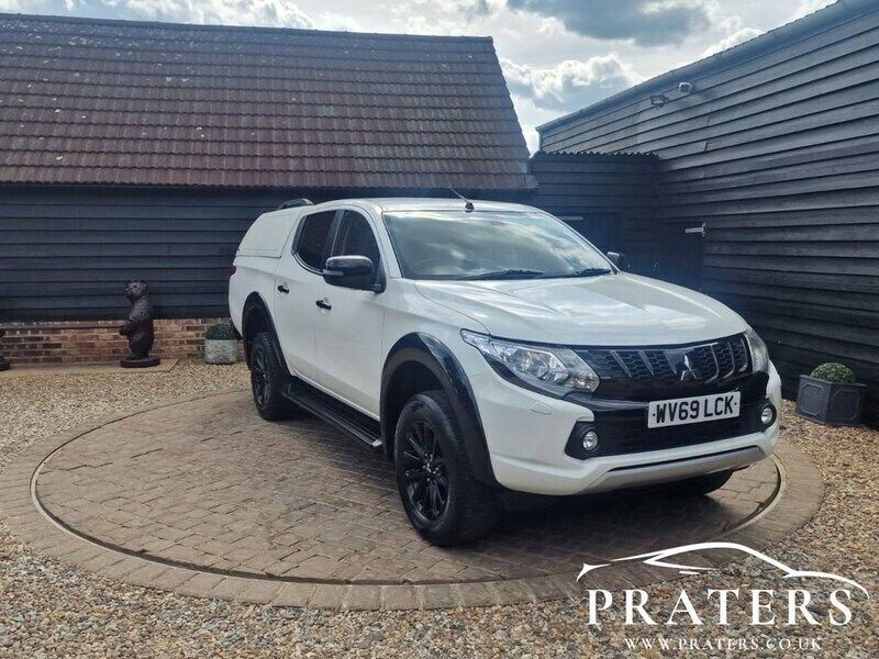 White Used 2019 Mitsubishi L200 Pickup | £12,500 (Expensive) - Image 1/4