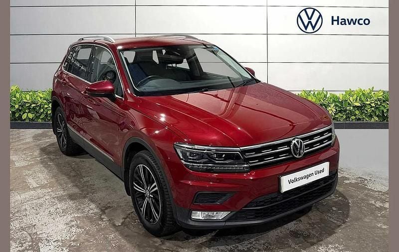 Red Used 2016 VW Tiguan SE SUV | £13,495 (Fair price) - Image 1/4