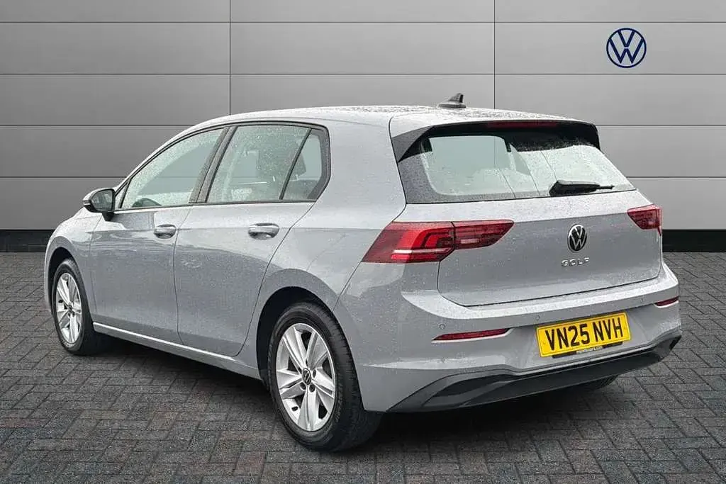 Used VW Golf VIII Life 115 HP (84 kW) 2025 Grey Hatchback