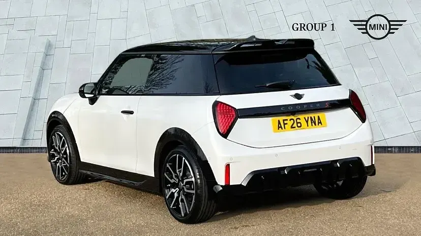 Used Mini Cooper Sport 150 kW (204 HP) 2026 White Hatchback