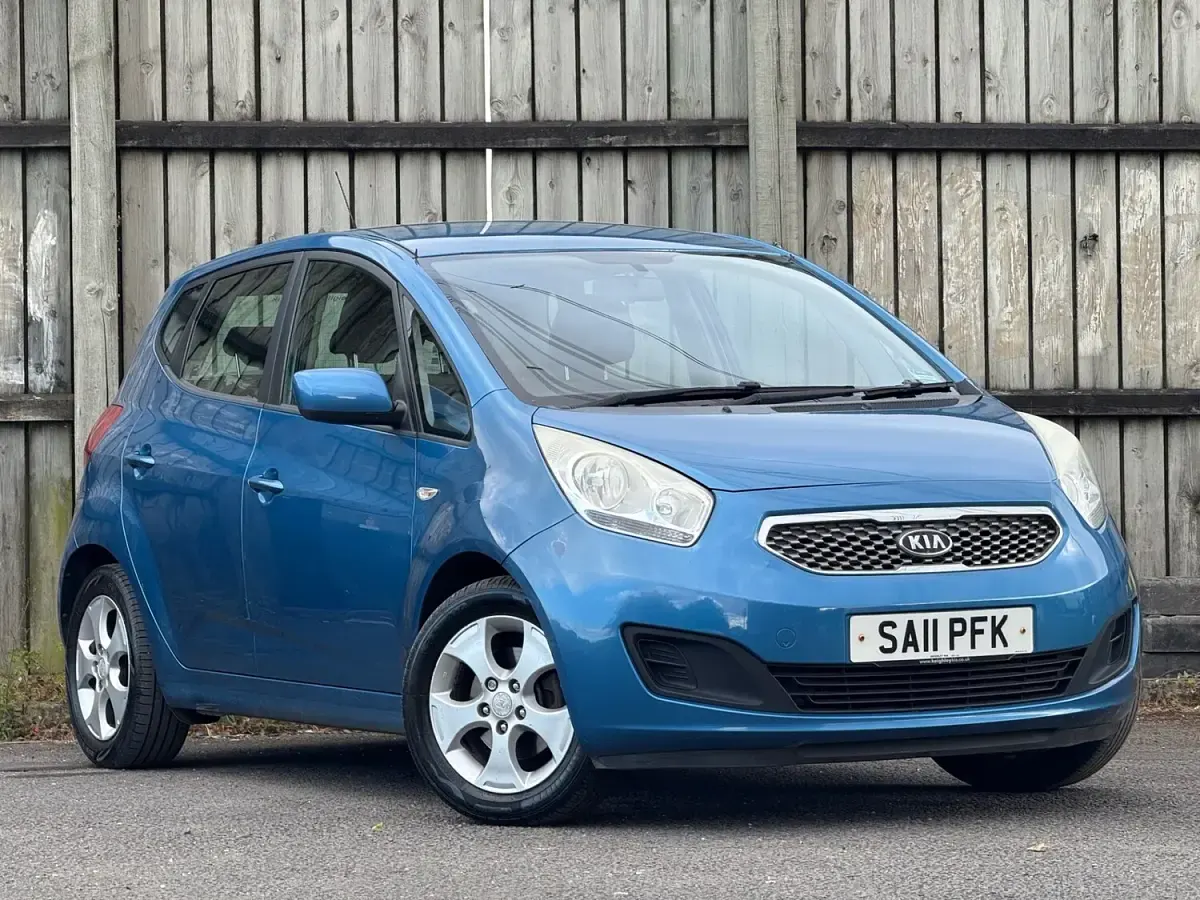 Used Kia Venga 2011 Blue Hatchback
