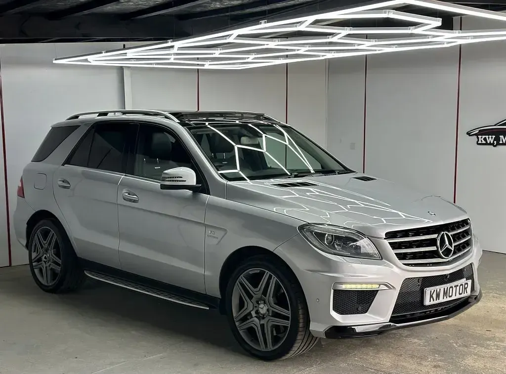 Used Mercedes ML63 AMG AMG 525 HP (386 kW) 2013 Silver SUV