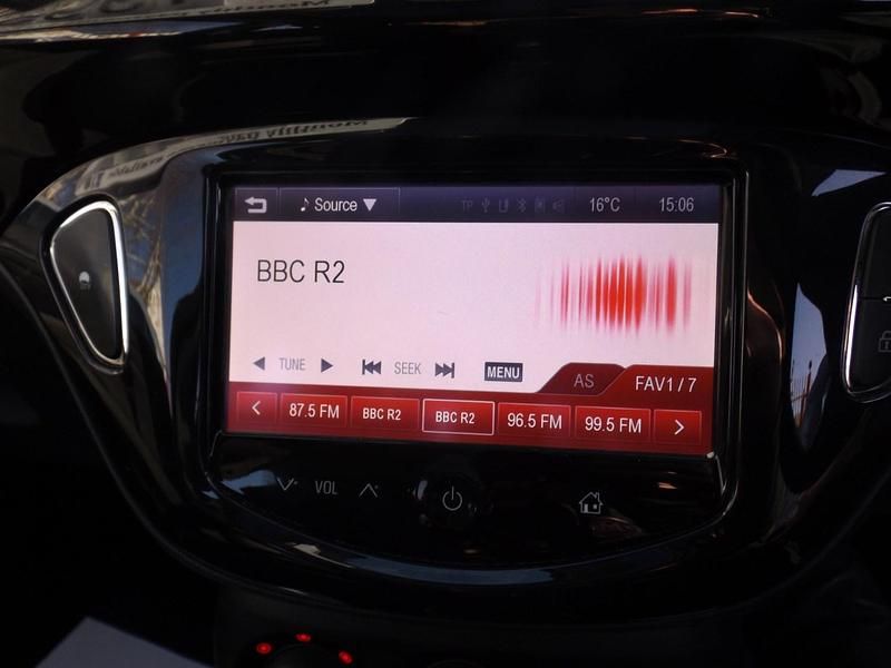 Used Vauxhall Adam Glam 70 HP (51 kW) 2014 Green Hatchback