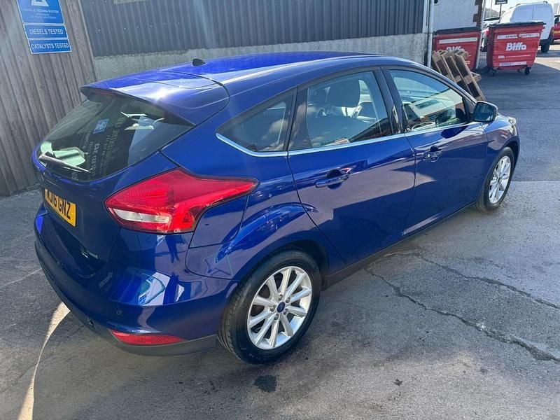 Used Ford Focus Titanium 2016 Blue Hatchback